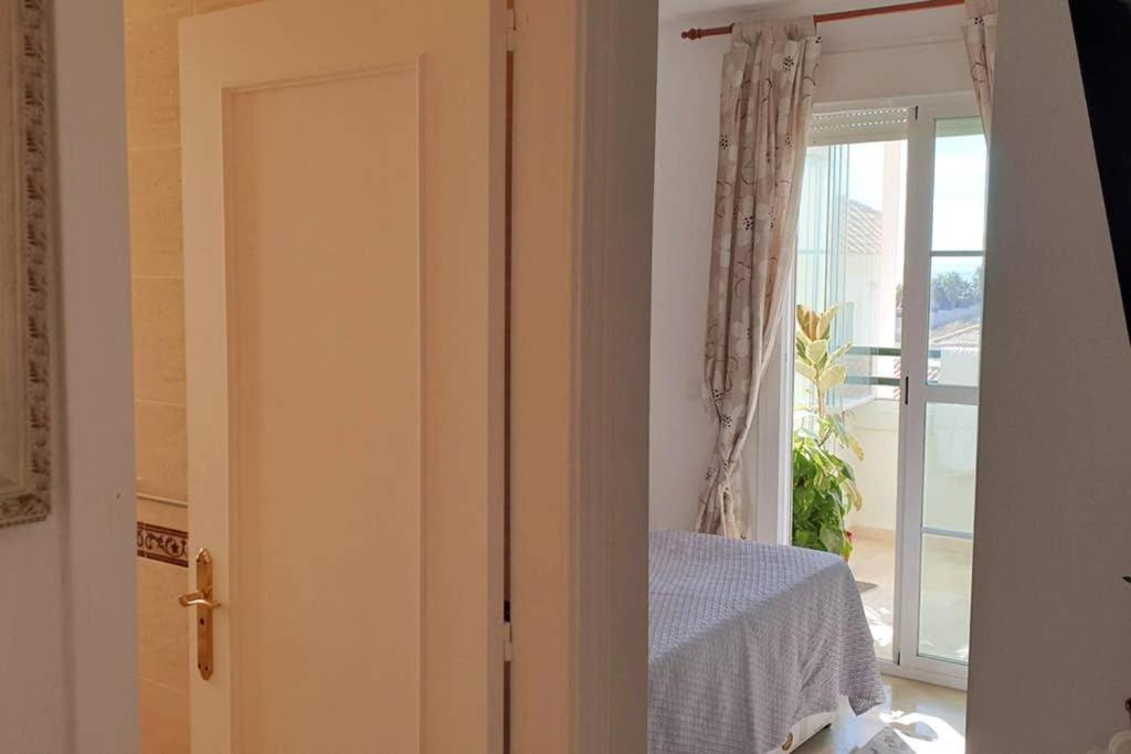 Luxury Penthouse With Sea&Mountain Views & Hot Tub - Tranquility & Rest Apartment Benalmadena Bagian luar foto