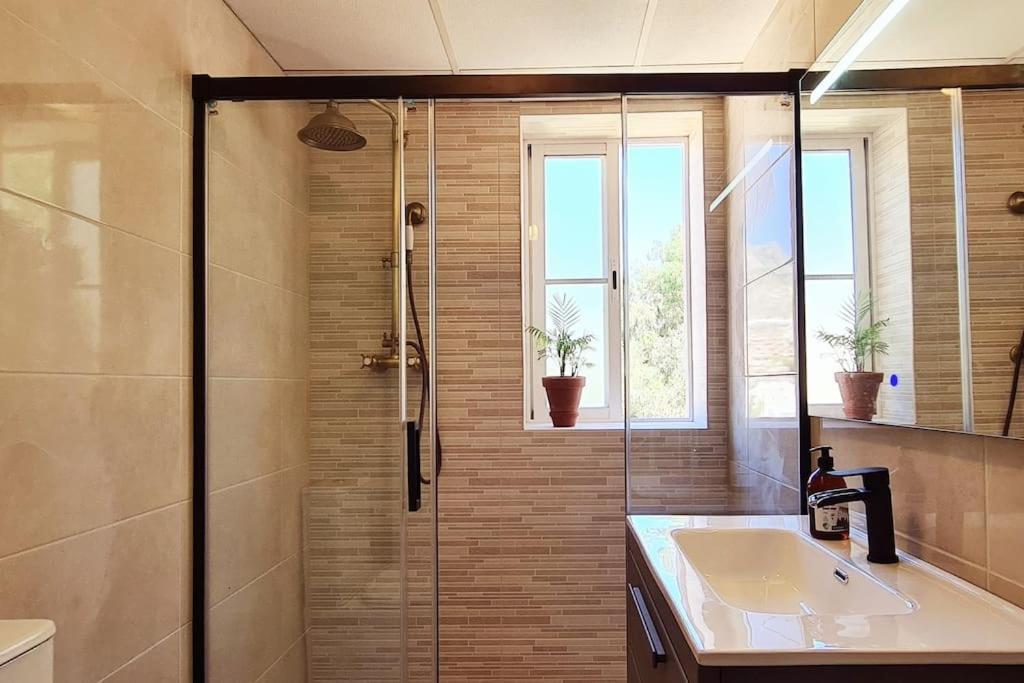 Luxury Penthouse With Sea&Mountain Views & Hot Tub - Tranquility & Rest Apartment Benalmadena Bagian luar foto