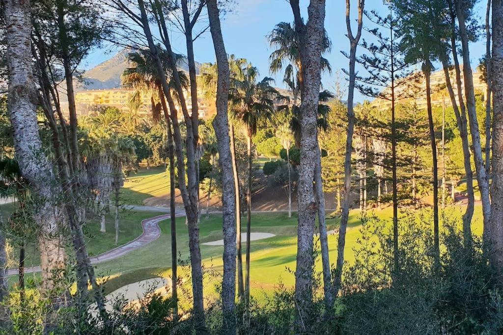Luxury Penthouse With Sea&Mountain Views & Hot Tub - Tranquility & Rest Apartment Benalmadena Bagian luar foto